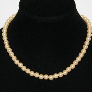 🤍 Vintage Cream Pearl Necklace · 17" · Timeless Faux Pearl Glow ✨